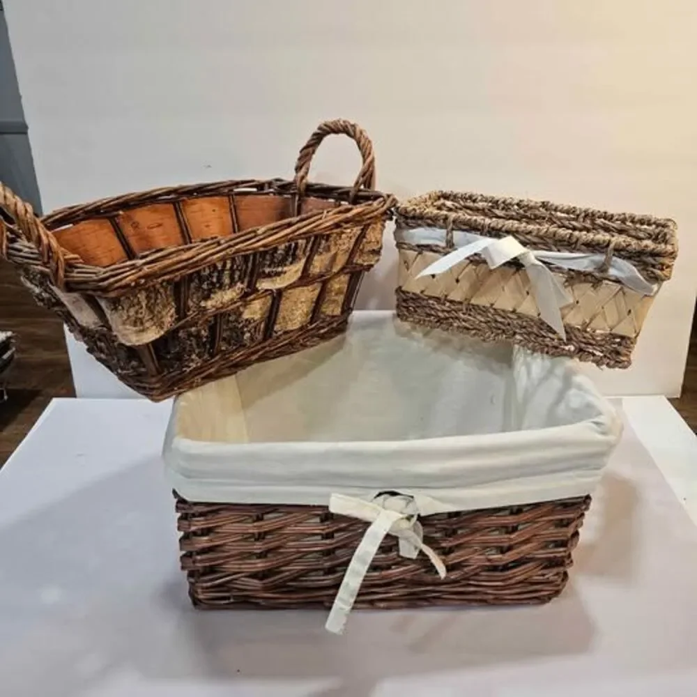 Unbranded charming set